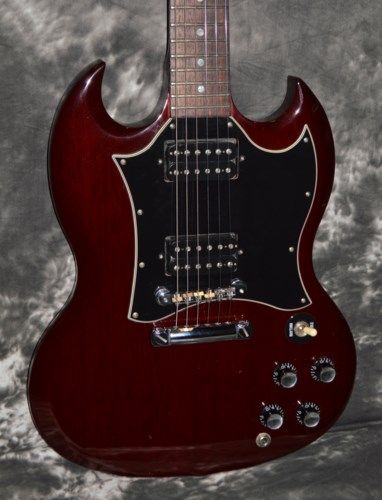 Gibson Sg Cherry Red, Red Gibson Guitar, Cherry Red Electric Guitar, Cherry Red Guitar, Maroon Guitar, Dark Red Electric Guitar, Guitar Things, Dream Guitar, Instrument Design