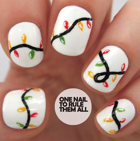 Tuesday Christmas, Diy Christmas Nail Art, Christmas Nails Diy, Festive Nail Designs, Festive Nail Art, Light Nails, Christmas Nails Easy, Cute Christmas Nails, Nails Now