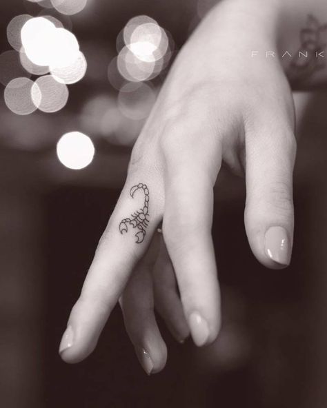 Line Scorpion Tattoo, Scorpio Tattoos, Tattoos Fine Line, Scorpio Zodiac Tattoos, Scorpions Zodiac, Tattoos Finger, Scorpio Tattoo, Scorpion Tattoo, Zodiac Tattoos