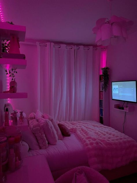 Bedroom Ideas For Small Rooms Cozy, Luxury Room Bedroom, Classy Bedroom, Pink Room Decor, Luxury Room, Dekorasi Kamar Tidur, Room Redesign, Girly Room, Makeover Bedroom