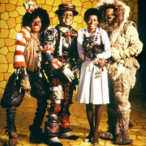 1978 musical starring Diana Ross as Dorothy and Michael Jackson as the Scarecrow, The Wiz. Robin Givens, Circus Characters, Dorothy Gale, African American Family, Family Films, Kids' Movies, The Jacksons, Dean Martin, Diana Ross