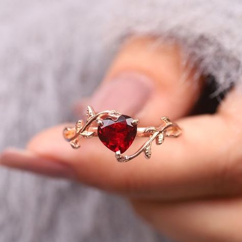 Heart Shaped Wedding Ring, Heart Shaped Wedding Rings, Shaped Wedding Ring, Cute Promise Rings, Garnet Engagement Ring, Cute Engagement Rings, Romantic Heart, Engagement Rings Affordable, Gold Rings Fashion