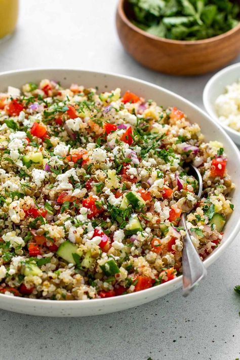 Covered in a lemon dressing, this healthy lentil and quinoa salad is full of fiber and flavor and works well a main or a side dish. Southwest Quinoa, Southwest Quinoa Salad, Lentil Salad Recipes, Lentils And Quinoa, Quinoa Dishes, Canned Lentils, Vegan Salad Dressing, Mediterranean Quinoa Salad, Nutritional Snacks