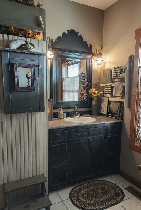 After 10 yrs I decided my vanity needed a makeover. Primitive Bathrooms Farmhouse Style, Primitive Bathroom Ideas, Rustic Bathroom Cabinet, Colonial Bathroom, Diy Rustic Bathroom, Primitive Bathroom Decor, Primitive Home Decorating, Primitive Country Kitchen, Primitive Bathroom