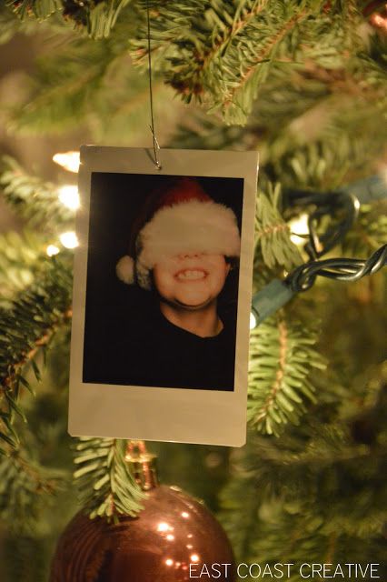 make Polaroid photo ornaments for the tree! I LOVE this Christmas Polaroid Pictures, Polaroid Christmas, Polaroid Christmas Ornament, Polaroid Christmas Tree, Christmas Polaroid, Christmas House Tour, Picture Ornaments, Polaroid Pictures, Holiday Christmas Tree