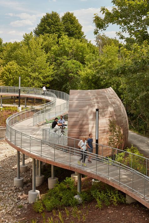 Manulife Head Office Exterior Renovations / Martin Simmons Sweers Architects | ArchDaily Mini Bridge Garden Ideas, Small Bridge Design, Bridge Architecture Design, Pedestrian Bridge Design, Planting Concept, Bridge Railing, Bridge Walkway, Canopy Walkway, Office Exterior