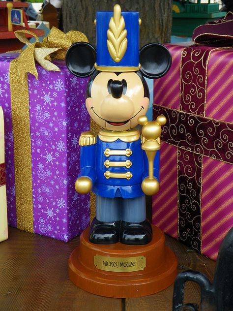 Mickey Mouse Nutcracker Mouse Nutcracker, Nutcracker Diy, Nutcracker Sweet, Disney Christmas Decorations, Mickey Mouse Art, Nutcracker Soldier, Disney Traditions, Disney Ornaments, Present Christmas