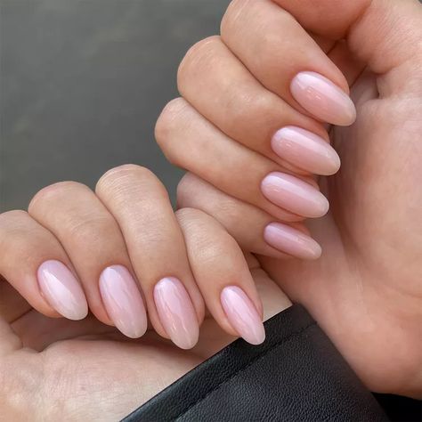 Strawberry Milk Nails, Milky Pink Nails, Minimal Manicure, Milk Nails, Pale Pink Nails, Milky Pink, Baby Pink Nails, Milky Nails, Pink Gel Nails