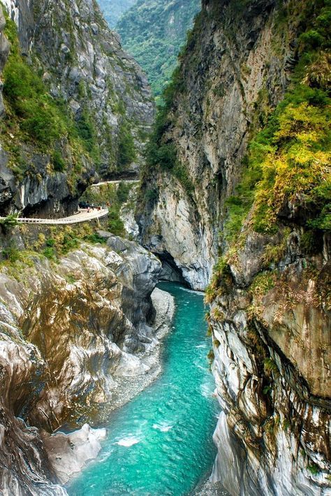 Road Engineering, Taroko Gorge, Taroko National Park, Taiwan Travel, Bike Path, Travel Outdoors, Landscape Photos, Asia Travel, Japan Travel