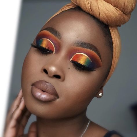 Juneteenth Eyeshadow Looks, Juneteenth Makeup Ideas, Rainbow Makeup Looks Black Women, Pride Makeup Black Women, African Makeup Looks, Juneteenth Makeup Looks, Bold Makeup Looks Black Women, African Makeup Ideas, Juneteenth Makeup