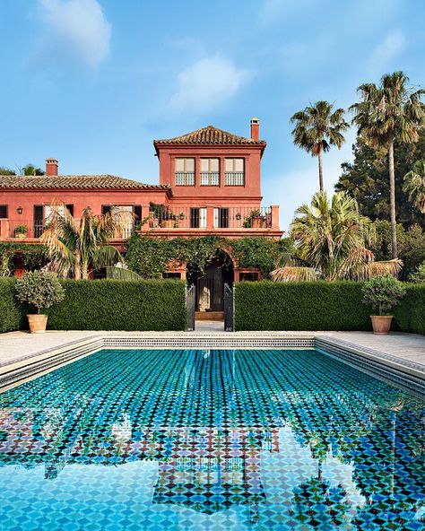 Moroccan tiles cover the bottom of a swimming pool at a Spanish villa in Andalucia. Spanish Pool, Airplane Hanger, Hanger House, Pool Indoor, Spanish Villa, Swimming Pool Tiles, Spanish Style Homes, Spanish House, Swimming Pool Designs