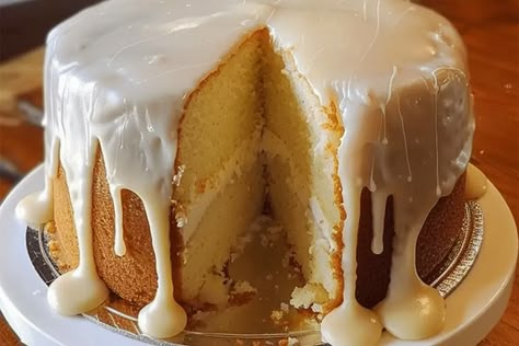 Black People’s Pound Cake Recipe - cookefast.com Evaporated Milk Pound Cake, Millionaire Pound Cake Recipe, Super Moist Pound Cake Recipes, Pound Cake With Frosting, Glazes For Pound Cakes, 10 Cup Bundt Cake Recipe, Butternut Pound Cake Recipe, Sock It To Me Pound Cake, Pound Cake Vanilla