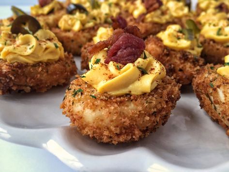 DEEP FRIED DEVILED EGGS Deep Fried Deviled Eggs, Deep Fried Egg, Fried Deviled Eggs, Devilled Eggs Recipe Best, Herb Roasted Turkey, Best Thanksgiving Side Dishes, Best Deviled Eggs, Bacon Deviled Eggs, Deviled Eggs Recipe