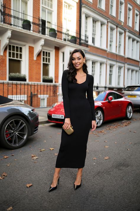 INTERVIEW: TASTEMAKER KAT JAMIESON ON HER NEW FASHION BRAND EVERYONE LOVES THE WEEKEND – HAMPTONS SOCIAL Kat Jamieson, Weekend In London, Corset Midi Dress, London Dress, Black Knit Dress, Column Gown, Over The Moon, Corset Dress, Fashion Labels