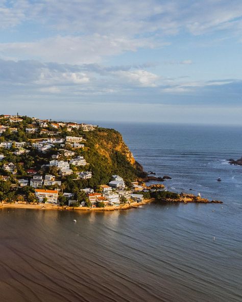 The Knysna Heads is spectacular to behold. Have you been here? South Africa Aesthetic, Sun City South Africa Aesthetic, Llandudno Cape Town, Knysna South Africa, Cape Town South Africa Photography, Bokaap Cape Town, Africa Trip, Boat Cruise, Knysna