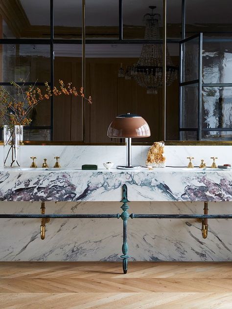 Domino Magazine's Editor in Chief Shares Her Picks of Timeless Interiors Bold Marble, I Always Come Back, Jenna Lyons, Pretty Bathrooms, Timeless Interiors, Eclectic Design, Sink In, Interior Design Firms, Bathroom Inspiration