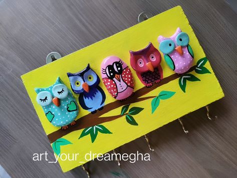 Owl Key Holder DM to order #handmade #keyholder #owldecor #owlkeyholder #smallbusinessindia #womeninbusiness #instagram #instaphoto #gift #bulkorder #artyourdreamegha Key Holder Diy, Terracotta Jewellery Designs, Wedding Gift Pack, Owls Drawing, Owl Decor, Handmade Decor, Owl Design, July 10, Hand Painting Art