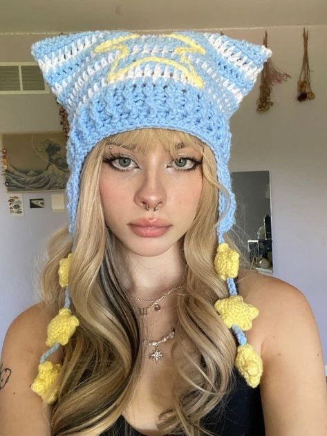 Crochet Beanie Earflap, Crochet Mushroom Hat For Cat, Crochet Hat Styles, Crochet Hats Aesthetic, Crochet Winter Accessories, Acrylic Yarn Crochet Projects, Crochet Beanie Ideas, Cute Crochet Beanie, Crochet Rocket