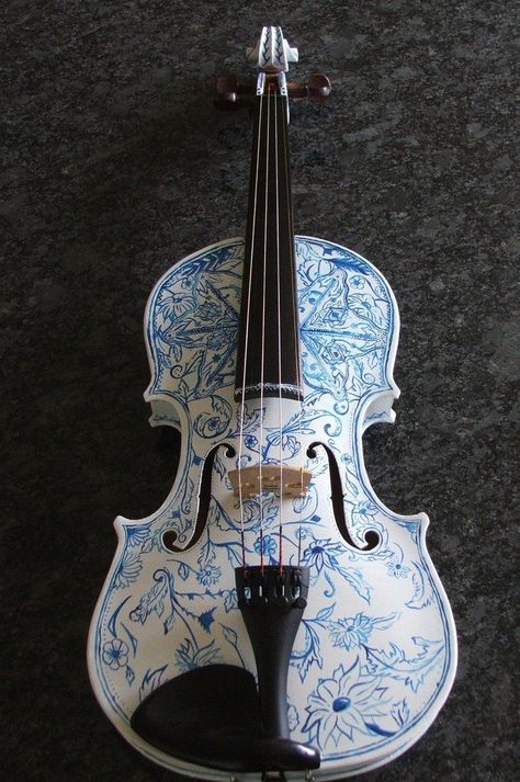 Aesthetic Instruments, Instrument Aesthetic, Arte Do Ukulele, Violin Artwork, Violin Painting, Ukulele Art, Cool Violins, Violin Instrument, Violin Art