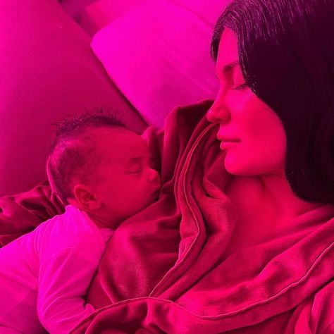 Aire Webster, Kylie Jenner Baby, Jenner Kids, Kylie Baby, Lux Fashion, Kylie Jenner Instagram, Famous Kids, Pretty Pregnant