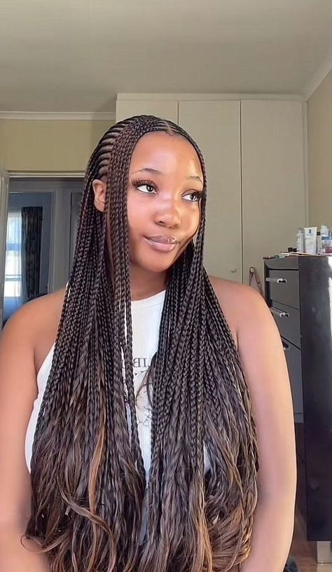 Amabhengi Hair Styles, Cornrow Box Braids, Latest Braided Hairstyles, Latest Hair Braids, Cornrows Natural Hair, Lemonade Braids Hairstyles, Cornrows Braids For Black Women, Natural Hair Bun Styles, Short Box Braids Hairstyles