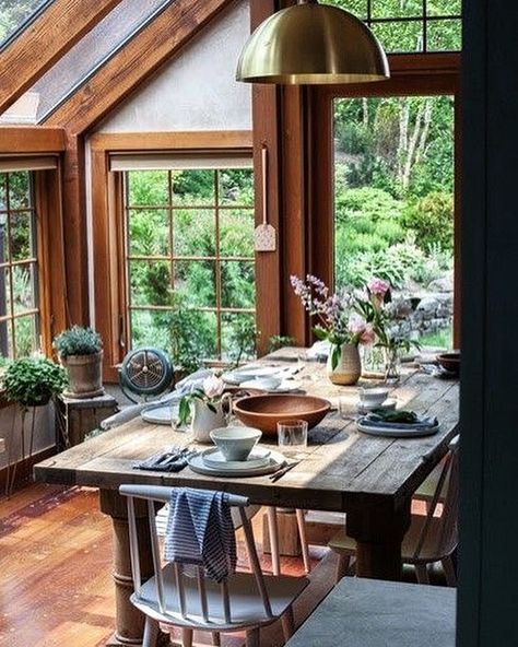 Unique Homes Interior Design (@unique_design_r71) • Instagram photos and videos Illustrator Studio, Country Style Dining Room, Studio Workspace, Koti Diy, Narrow Living Room, Studio Creative, Studio Office, Studio Artist, Studio Inspiration