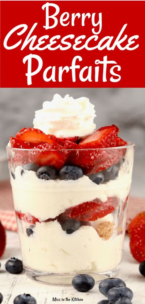 Berry Parfait Dessert, Fruit Parfait Dessert, Fruit Parfait Recipes, Easy Parfait, Cheesecake Parfait Recipes, Cheesecake Parfaits, Parfait Desserts, Parfait Breakfast, Fruit Parfait