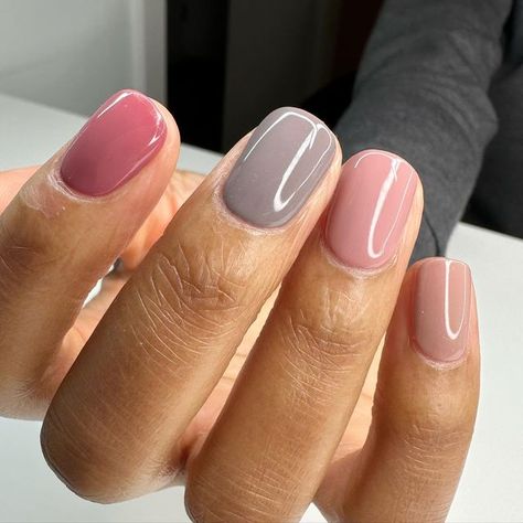 Cnd Shellac Rose Mance, Cnd Shellac Nails Designs, Grey And Mauve Nails, Rose Coloured Nails, Mauve Rose Nails, Cnd Shellac Colors 2023, Dusky Pink Nails, 2 Color Nails, Cnd Shellac Beau