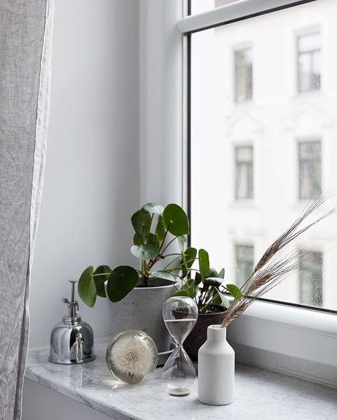 Bedroom Window Sill Decor, Decor Master Bath, Master Bath Ideas, Window Sill Decor, Grey Accent Wall, Coco Lapine Design, Window In Shower, Angled Ceilings, Beautiful Flooring