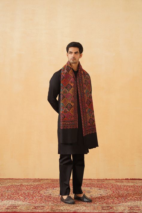 Classic Fusion Mens Indian Shawl for Men Online Gents Wedding Outfit, Indian Wear Men Wedding, Kurta Outfits Men, Traditional Kurtas For Men, Mens Festive Wear Indian, Mens Traditional Outfit, Friend Wedding Outfit Indian Men, Everyday Indian Wear, Suits For Indian Men