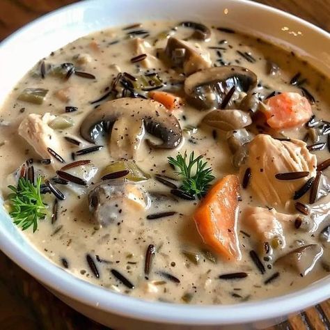 Worlds Best Tasty Recipes | Creamy Mushroom Chicken and Wild Rice Soup | Facebook Mushroom And Chicken, Chicken Wild Rice, Creamy Mushroom Chicken, Chicken Wild Rice Soup, Chicken Rice Soup, Mushroom Rice, Chicken And Wild Rice, Wild Rice Soup, Creamy Mushrooms