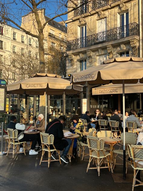 Europe Cafe Aesthetic, France Cafe Interior, Paris Outdoor Cafe, Carette Cafe Paris, Coffee Paris Aesthetic, Carette Paris Aesthetic, Paris Aesthetic Cafe, Cafe In Paris Aesthetic, French Coffee Shop Aesthetic