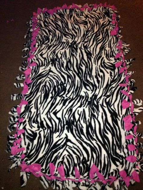 Zebra Print Blanket, Y2k Blanket, Zebra Blanket, Zebra Rug, Aesthetic 2023, Basement Bedroom, Xmas List, Basement Bedrooms, Room Stuff