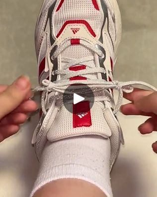 How To Tie Shoes To Slip On, Cool Shoe, Makeup Gallery, How To Tie Shoes, Acrylic Nails Nude, Shoes Hack, Yellow Bee, Everyday Hacks, Handy Dandy