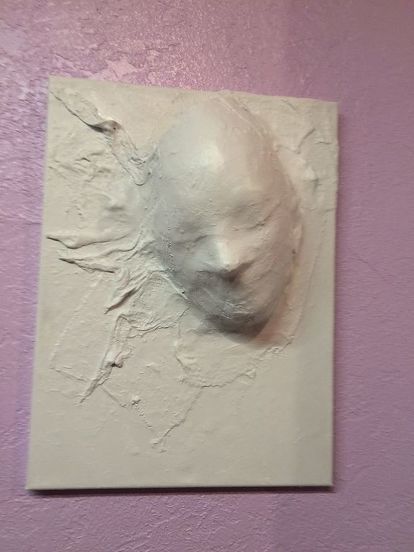 Sculpture Art On Canvas, Sculpture On Canvas, Clay On Canvas, Sculpture Art Clay, Mixed Media Art Canvas, Head Sculpture, Textured Canvas Art, Plaster Art, 3d Painting