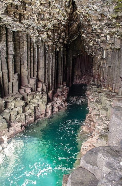 50 of the World's Amazing Caves and Caverns ... Fingals Cave Scotland, Fingal's Cave, Puerto Princesa, Voyage Europe, Travel Bug, Palawan, Scotland Travel, Incredible Places, Pretty Places