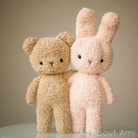 Boucle Bear & Bunny - All About Ami Toys Quotes, Bear And Bunny, Diy Bebe, Bunny Crochet, Crochet Cow, Boucle Yarn, Christmas Accessories, Crochet Bear, Sewing Toys