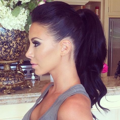 wrap up in a bun for wedding & let it loose for reception Perfect Ponytail, High Ponytail Hairstyles, A Ponytail, Penteado Cabelo Curto, Hair Shine, Sleek Ponytail, High Ponytails, Love Hair, Hair Dos