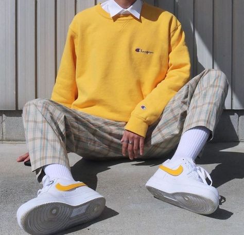 Yellow Outfit Men, Granddaddy Purple, Soft Boy Outfits, Agent Orange, Mens Trendy Outfits, Yellow Sweatshirt, Mens Outfit Inspiration, Mens Fashion Streetwear, Stylish Mens Outfits