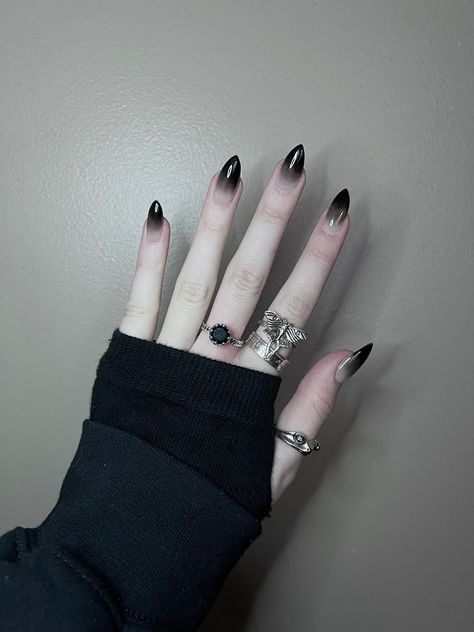 Black To Red Fade Nails, Short Sharp Nails Design, Dark Nail Designs Gothic, Purple Goth Nails, Enhypen Nails, Ethereal Nails, Vampy Nails, Vampire Nails, Witchy Nails