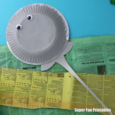 Manta Ray Craft Preschool, Paper Plate Stingray, How To Make A Stingray Craft, Under The Sea Crafts For Preschoolers Ocean Themes, Stingray Activities For Preschool, Nemo Crafts For Preschool, Ocean Animal Crafts For Kindergarten, Stingray Craft Preschool, Aquatic Animals Craft