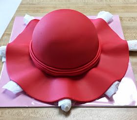 Hat Cake, Decoration Tips, Creative Cake Decorating, Fondant Cake Toppers, Cake Blog, Cake Shapes, Beautiful Birthday Cakes, Cakes For Women, Cake Board