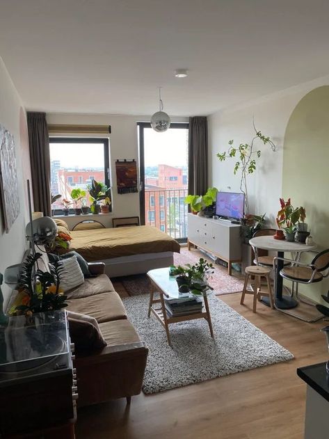 Apartemen Studio, Small Studio Apartment Decorating, Cozy Studio Apartment, Tiny Studio Apartments, Lots Of Plants, Studio Apartment Living, 2024 Board, Studio Apartment Design, Apartment Vibes