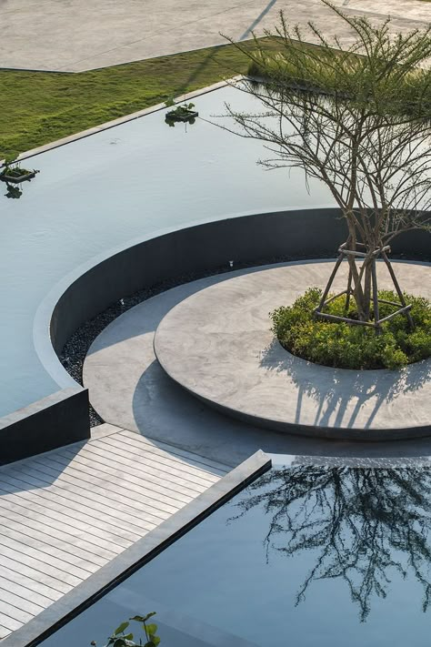 Water Architecture, Urban Landscape Design, Landscape Architecture Design, Water Design, Modern Landscaping, Pool Designs, Urban Landscape, Outdoor Design, Modern Garden