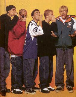 Backstreet Boys World Decade Fashion, 2000s Fashion Men, 2000s Boys, 90s Boy Bands, 90s Fashion Men, Oc Inspiration, Early 2000s Fashion, Nick Carter, Estilo Hip Hop