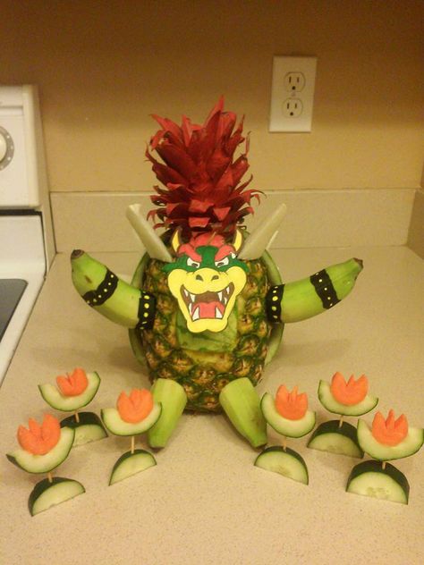 Super Mario Bros Bowser Fruit Super Mario Bros Dinner Ideas, Nintendo Food Ideas, Super Mario Brothers Party Food, Mario Birthday Party Bowser, Super Mario Fruit Ideas, Super Mario Watermelon, Bowser Theme Birthday, Super Mario Fruit Platter, Super Mario Appetizers