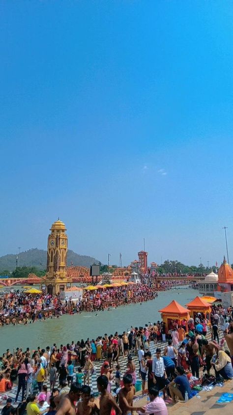 Har ki Pauri 
river Ganga and landmark of the Hindu holy city of Haridwar Haridwar Photo, Haridwar Photography, Haridwar Rishikesh, Vrindavan Photography, Indian Tourism, Vrindavan Photography Pictures, Mountains Aesthetic, Travel Picture Ideas, Friend Lyrics