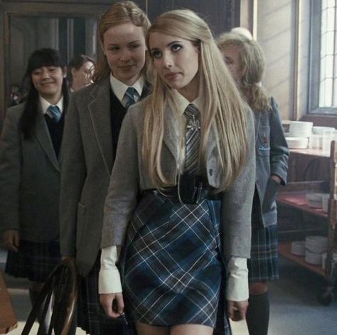 Wild Child Movie, Boarding School Aesthetic, Kid Movies, School Uniforms, Rory Gilmore, Blair Waldorf, Boarding School, Emma Roberts, Wild Child