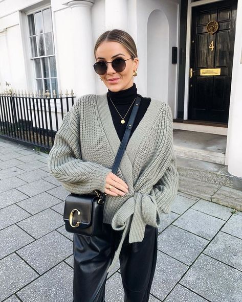 Refresh Your Winter Wardrobe With This Chic Sweater Nadia Anya, Formal Winter Outfits, Fashion Inspo Instagram, Hot Fall Outfits, Zara Haul, Look Adidas, Estilo Indie, Hot Sweater, Chic Sweater