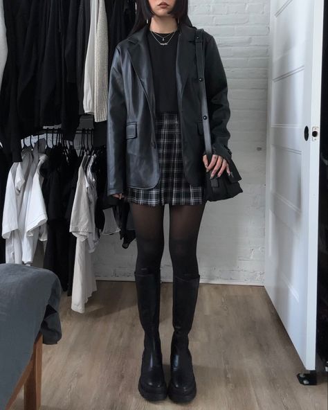 Button Up Long Skirt Outfit, Grunge Style 2023, Interesting All Black Outfits, All Black Outfit For Salon, Prep Grunge Outfits, Indie Film Aesthetic Outfits, Comfy Goth Outfits Grunge, Alt First Date Outfit, Nice Black Outfits